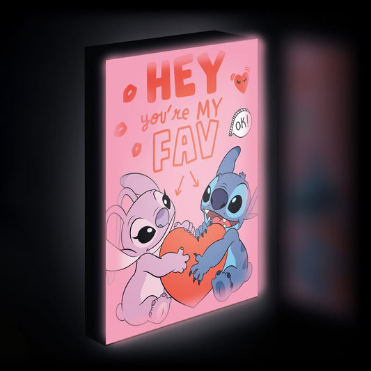 LED canvas met Stitch & Angel ‘Love’. Werkt op 3 AA-batterijen, binnenshuis gebruik, niet-vervangbare LED’s, perfect voor Disney-verzamelaars en romantische geschenken.