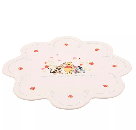 Winnie de Poeh Disney bord als nostalgisch en decoratief serviesitem, perfect voor dagelijks gebruik of als pronkstuk op tafel