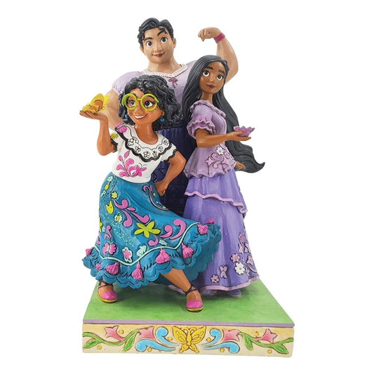 Beeldje van Mirabel, Isabela en Luisa uit Disney’s Encanto, kleurrijk en gedetailleerd vormgegeven, symboliseert de kracht van samen zijn en wordt geleverd in een stijlvolle geschenkdoos.
