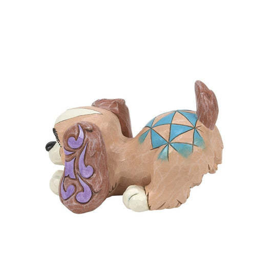 Handgemaakt Lady-beeldje met zorgvuldig uitgewerkte details, perfect voor Disney-verzamelaars.