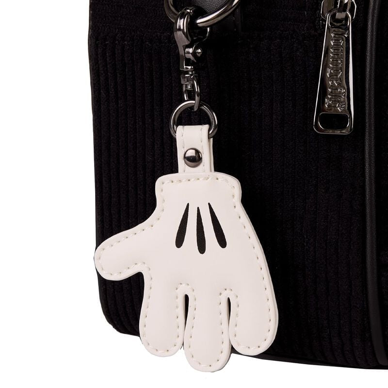"Crossbody tas van Mickey Mouse met vegan leren details, afneembare charm en bijpassende binnenvoering."