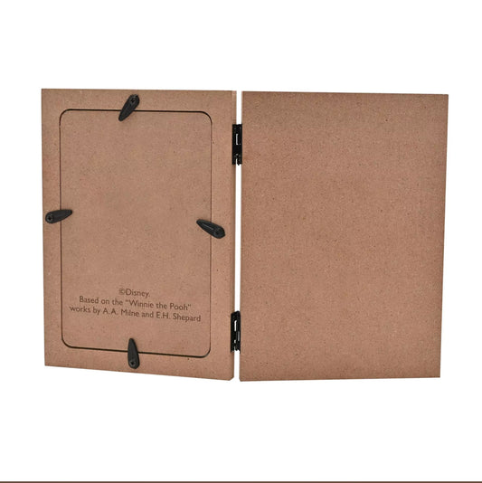 Disney Winnie de Poeh houten opvouwbare fotolijst met gegraveerde tekst en illustratie van Poeh en zijn vriendjes.