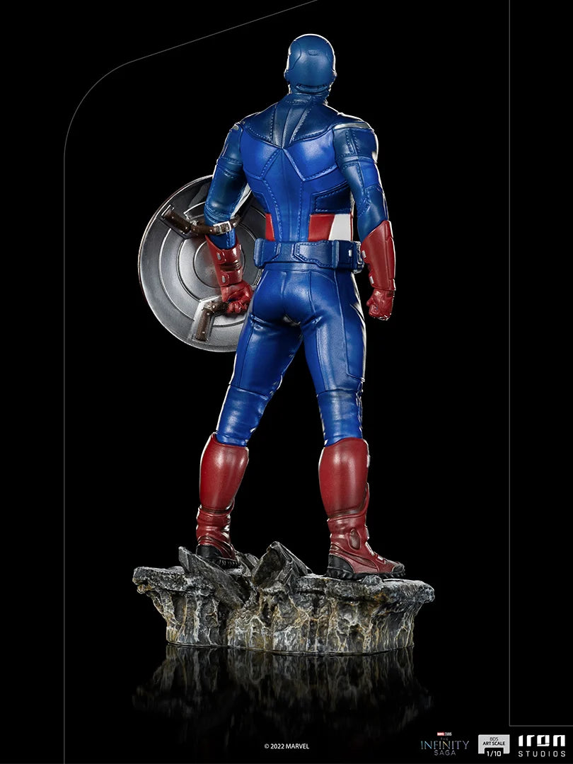 “Handgemaakte Captain America Battle NY statue, officieel Marvel-product met duurzame en stijlvolle afwerking.”