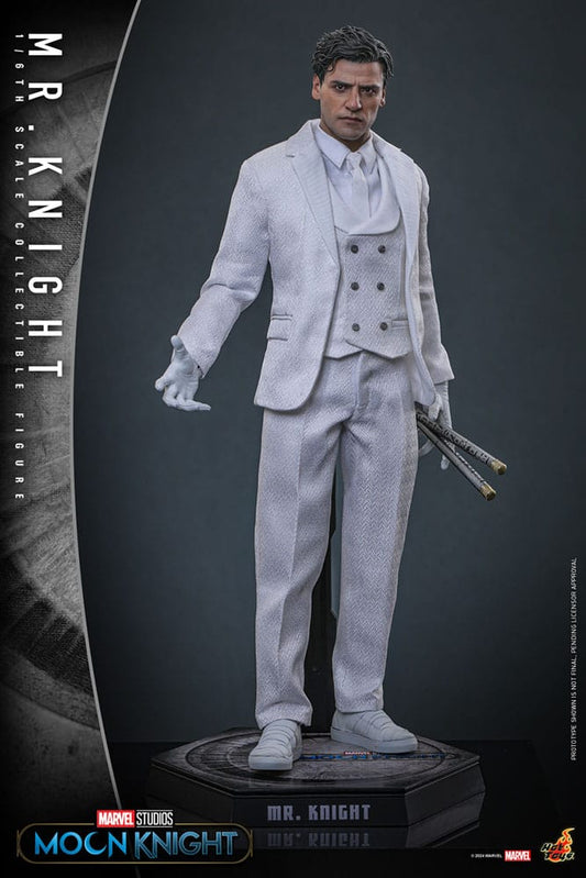 Mr. Knight 1/6 schaal Hot Toys figuur in geheel wit driedelig pak uit Marvel’s Moon Knight serie.