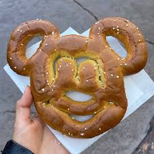 Recepten uit de Magische Wereld van Disney: Breng de magie naar jouw eigen keuken!
