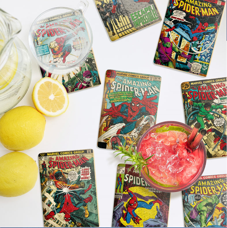 Set van 8 Spiderman Comic Book Onderzetters, elke onderzetter met superheldencharme rechtstreeks vanuit de Spider-Man strips.