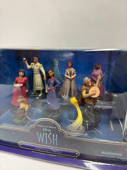 "Magische Wish poppen speelset uit Disneyland Parijs, ideaal om mee te spelen of te verzamelen."