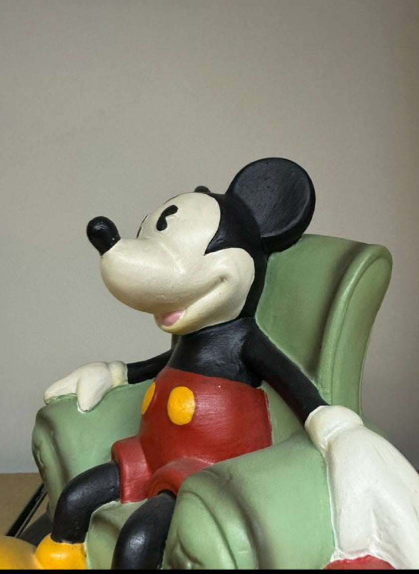 Mickey Mouse Zittend op sofa Vintage - [shop_namen] - [product-type] 