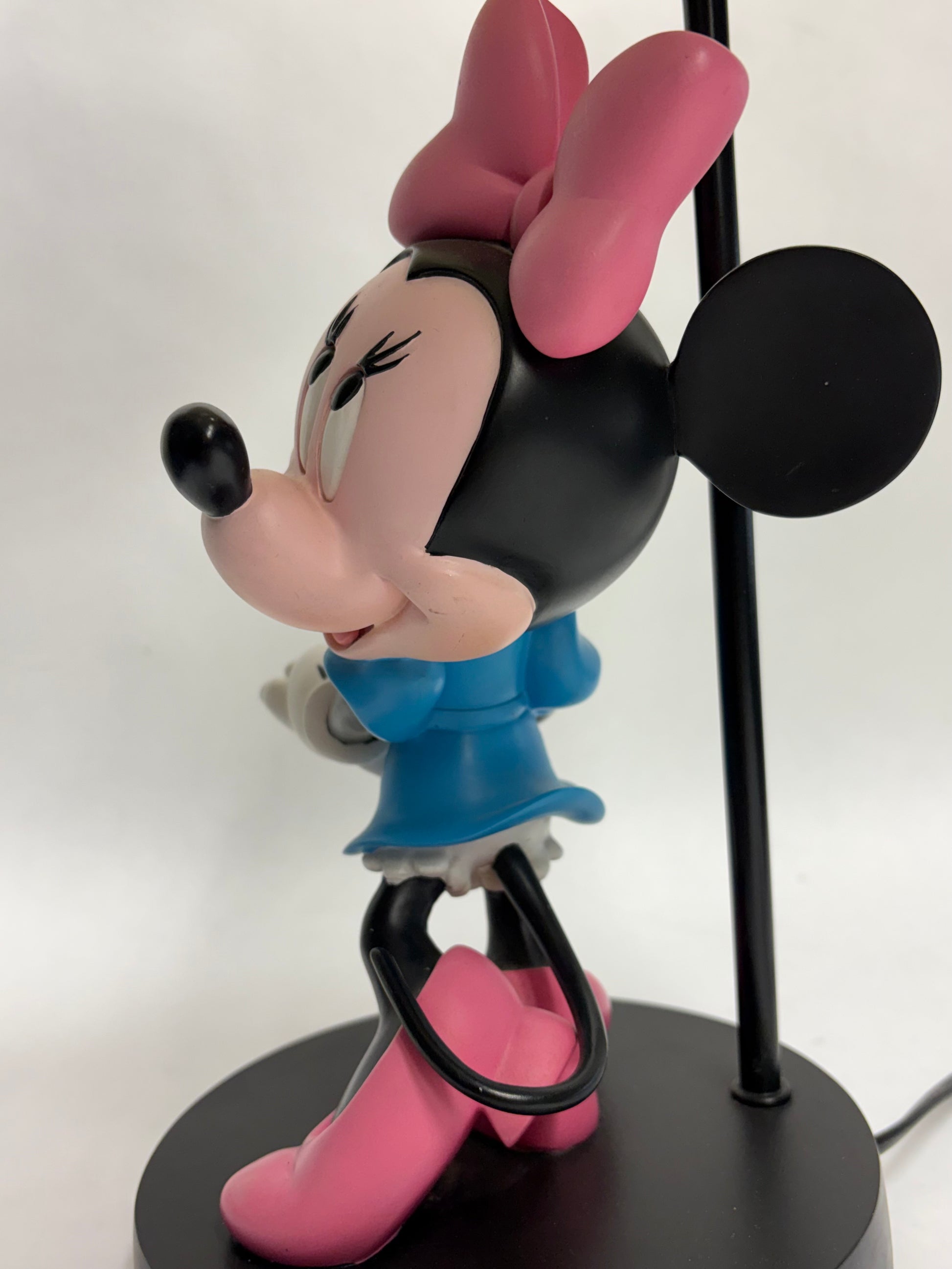Schattige Minnie Mouse lamp als decoratie en verlichting