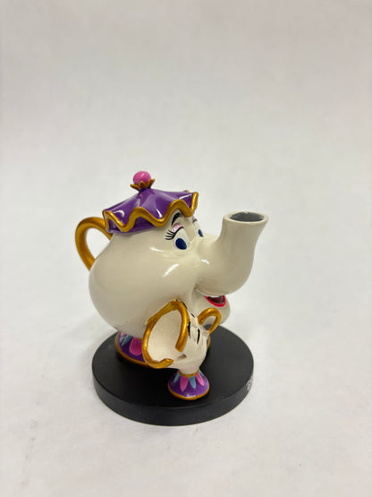 Charmant verzamelobject van Mevrouw Potts en Chip, ideaal als decoratie of cadeau.