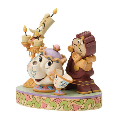 Breng de magie van Beauty and the Beast tot leven met dit Disney Traditions Heart of the Castle beeldje. Speels, charmant en een prachtige blikvanger in elke Disney-collectie.