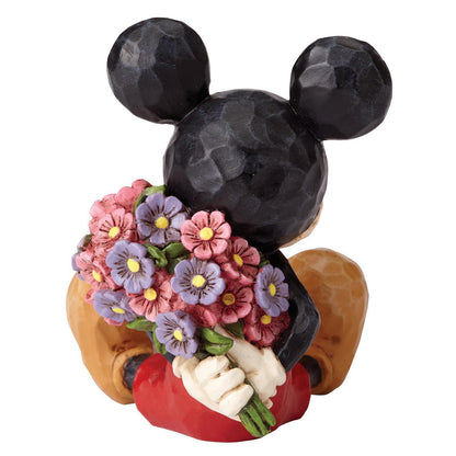 Disney Jim Shore Mickey Mouse met boeket bloemen, romantisch handgeschilderd verzamelbeeldje voor Disney verzamelaars en cadeau.