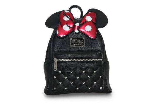 "Loungefly Minnie Mouse tas met iconische rode strik en stippen, officieel Disney x Loungefly product, hoogwaardige afwerking, perfect voor dagelijks gebruik of als verzamelitem, must-have voor Minnie-fans."