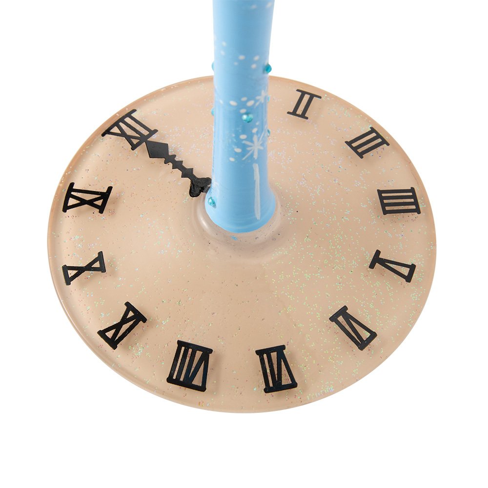 Breng de magie van Assepoester in huis met het Disney Assepoester Wijnglas “Midnight Dreams”. De verfijnde details en elegante uitstraling maken dit glas zowel functioneel als decoratief bijzonder.