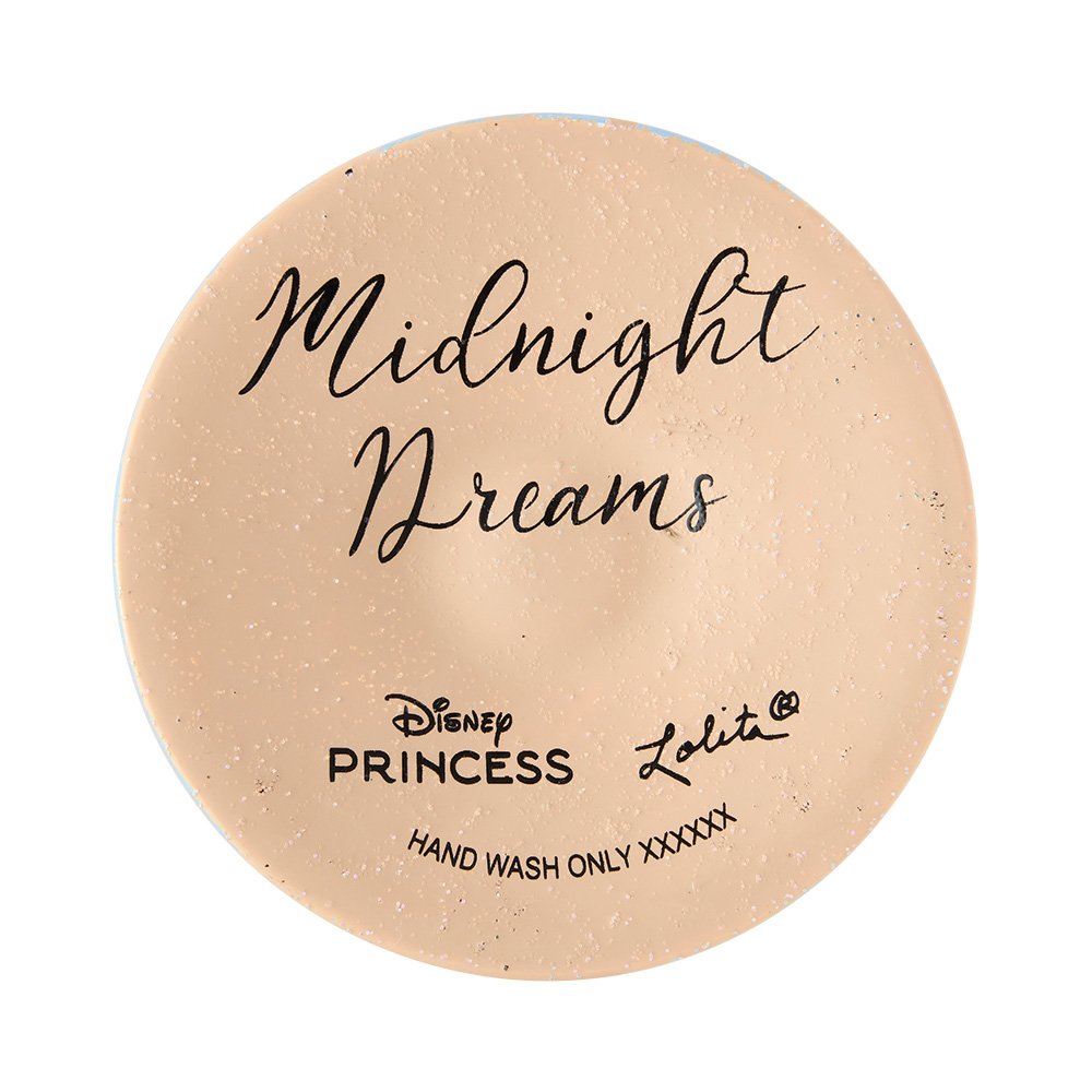 Laat elk moment voelen als een sprookje met het Disney Assepoester Wijnglas “Midnight Dreams”. De combinatie van romantiek, luxe en Disney-magie maakt dit wijnglas perfect voor speciale gelegenheden.