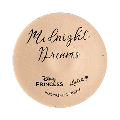 Laat elk moment voelen als een sprookje met het Disney Assepoester Wijnglas “Midnight Dreams”. De combinatie van romantiek, luxe en Disney-magie maakt dit wijnglas perfect voor speciale gelegenheden.