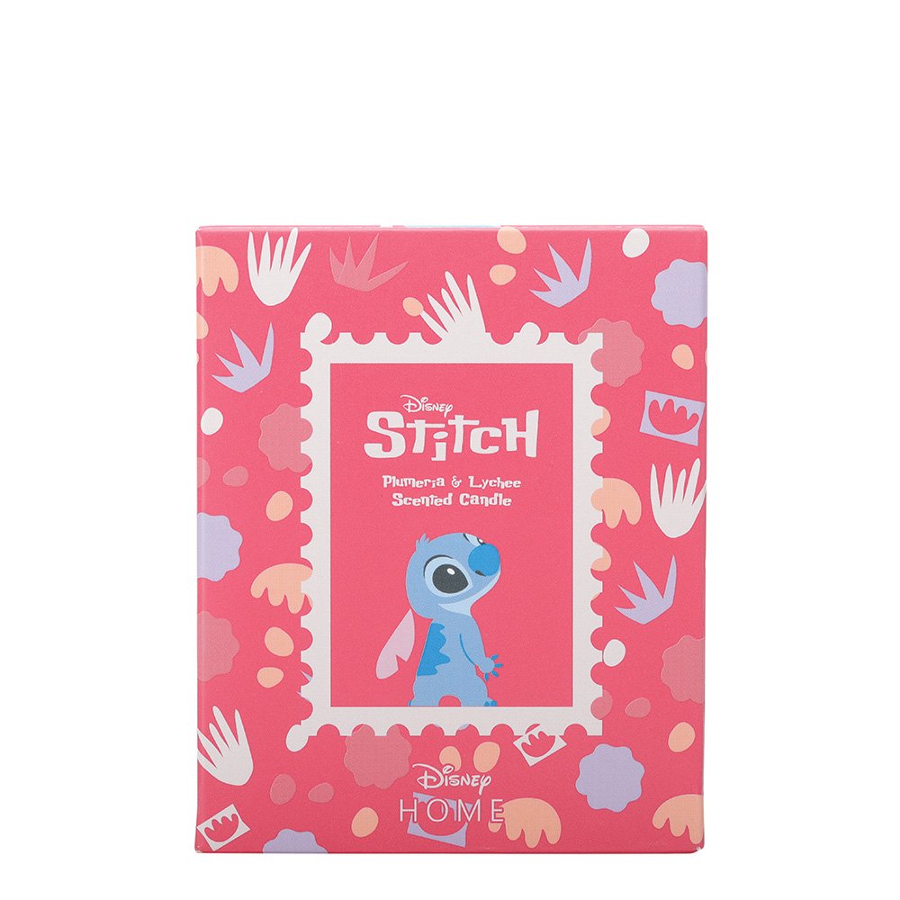 Breng een zonnige Disney-sfeer in huis met de Disney Home Stitch Plumeria & Lychee geurkaars. De frisse tropische geur van plumeria en lychee vult je ruimte met vreugde en ontspanning, en het iconische Stitch-design maakt de kaars tot een echte blikvanger.