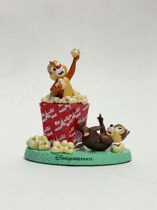 Knabbel en Babbel beeldje uit Disneyland Parijs met vrolijke gezichtsuitdrukkingen en levendige kleuren.