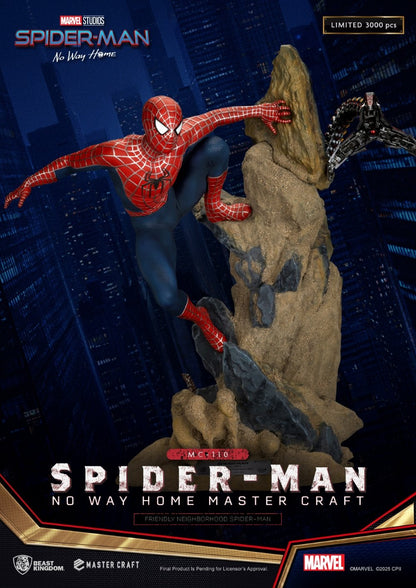 Beast Kingdom MasterCraft Friendly Neighborhood Spider-Man standbeeld – Tobey Maguire in klassiek rood-blauw pak aan rotswand