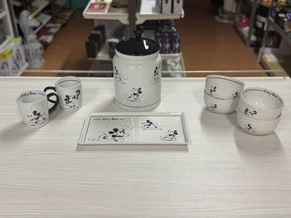 Disneyland Parijs Mickey Mouse Sketchbook Servies set