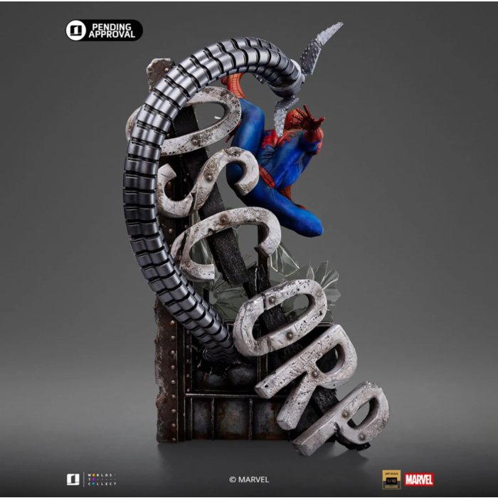 Volledige weergave van de Marvel Spider-Man collectible statue op film-geïnspireerde display base.