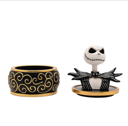 The Nightmare Before Christmas decoratie met gebeeldhouwde Jack Skellington en zwart-gouden afwerking