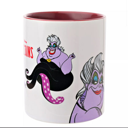 Close-up van de Ursula mok met opvallende paars/lavendel details en sierlijke tentakels, perfect voor Disney-fans en verzamelaars.