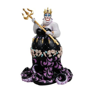 Laat Ursula’s duistere charme schitteren met dit Disney Traditions Ursula Deluxe beeldje. Ontworpen door Jim Shore, met folkloristische patronen en een deluxe-formaat, is dit beeldje een magisch en opvallend decoratief pronkstuk voor elke Disney-verzameling of als bijzonder cadeau.
