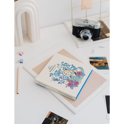 Ontdek het wonderlijke land van Alice met ons Alice in Wonderland Foto Album - bewaar je kostbaarste herinneringen in stijl!