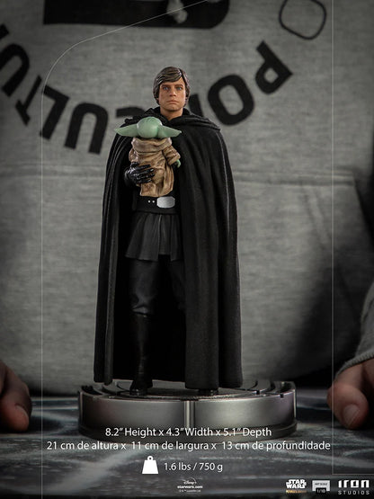 “Star Wars Luke Skywalker & Grogu statue, handgemaakt en gedetailleerd, iconisch duo met emotionele uitstraling.”