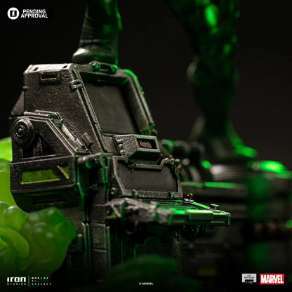 “Gedetailleerde Scorpion statue van Spider-Man-schurk, krachtige pose en hoogwaardige materialen voor verzamelaars.”