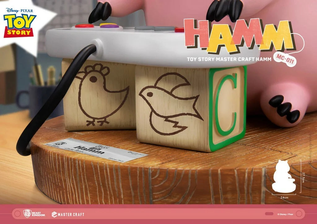 Gedetailleerde Hamm statue uit Toy Story, officieel Disney verzamelitem van hoge kwaliteit.