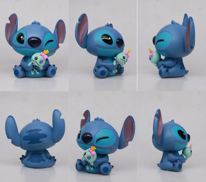 Officiële Disney spaarpot met Stitch en Scrump, ideaal voor sparen en als decoratie voor kamer of bureau.