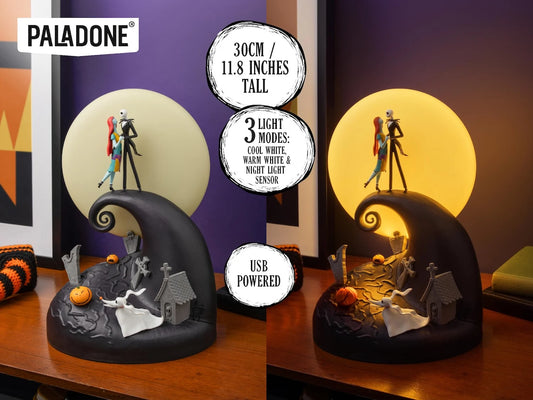 Nightmare Before Christmas lamp diorama met gedetailleerd decor en sfeervolle verlichting, ideaal voor verzamelaars.