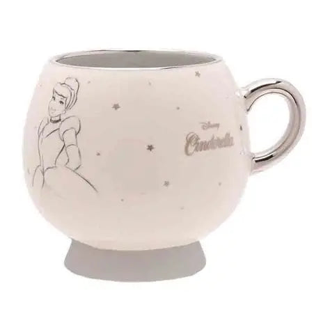 Disney 100 Years of Wonder Assepoester beker met elegant Cinderella design – officiële Disney 100 jubileum mok voor koffie, thee of als verzamelobject voor Disney fans.