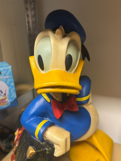 Vintage Donald Duck beeld met koffer Disney verzamelobject