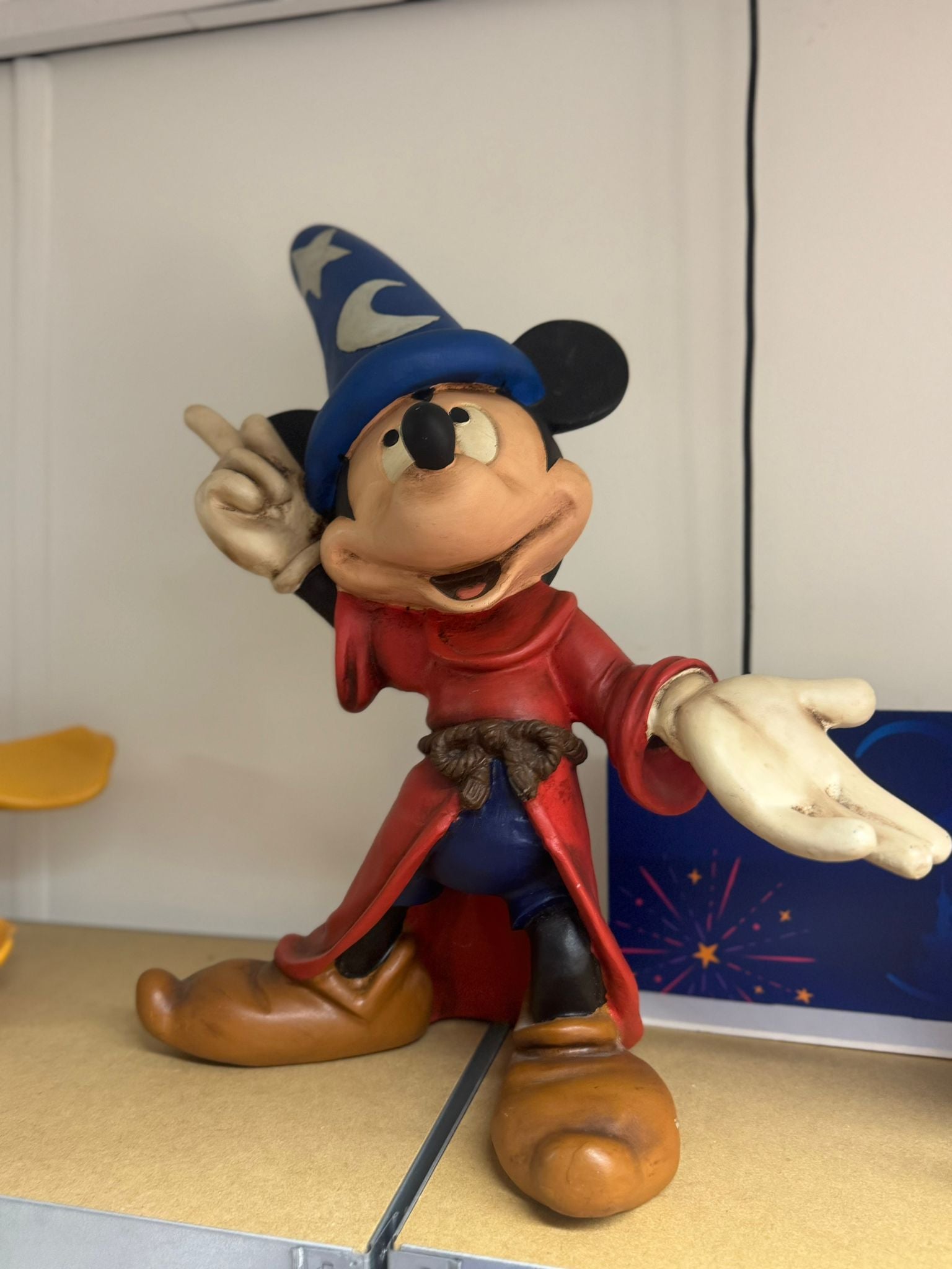 Vintage Disney beeld Mickey Mouse The Sorcerer groot