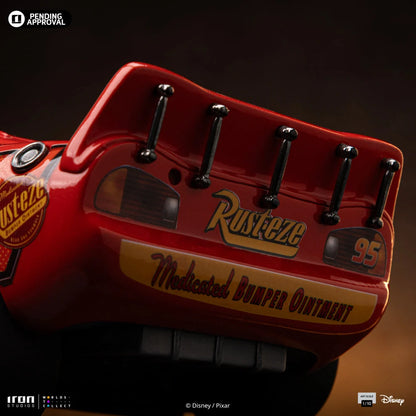 Cars Lightning McQueen verzamelbeeld van Iron Studios 1/10 schaal
