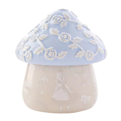 Beleef de magie van Alice in Wonderland met onze unieke mushroom trinket box, perfect voor het opbergen van kostbaarheden of als decoratief element.