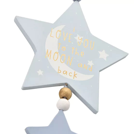 Een prachtig aandenken voor een kostbare kleine, deze hangende plaquette heeft een hartverwarmende boodschap en een charmant Mickey Mouse ontwerp.