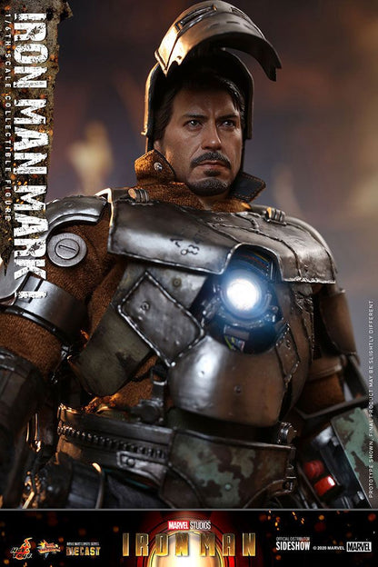 Movie Masterpiece actiefiguur van Iron Man Mark I, gebaseerd op de eerste Iron Man film.